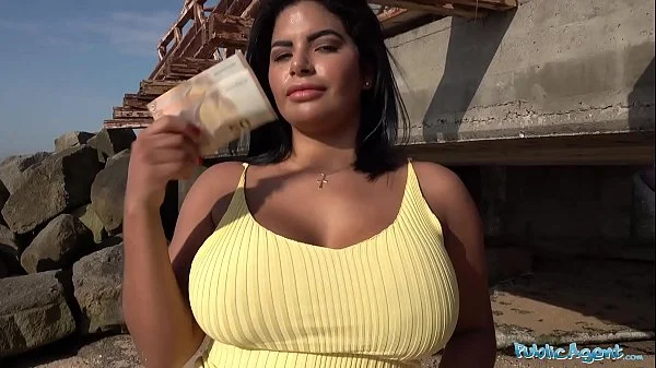 Public Agent A Blind date for Latina with huge natural boobs