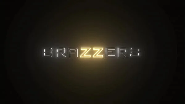 Handyman Stepdaddy Gets Fucked.Payton Preslee / Brazzers  / stream full from www.zzfull.com/pda