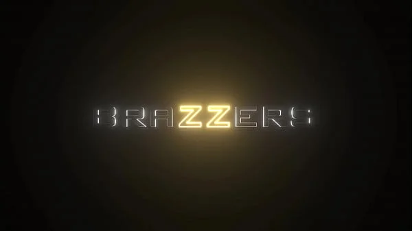 Ditch The Date, Suck The Server.Gina Varney / Brazzers  / stream full from www.zzfull.com/rti