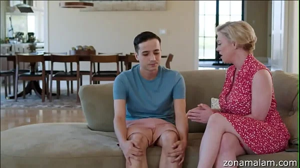 Dee MILF Fucks With Young Boy - Dee Williams
