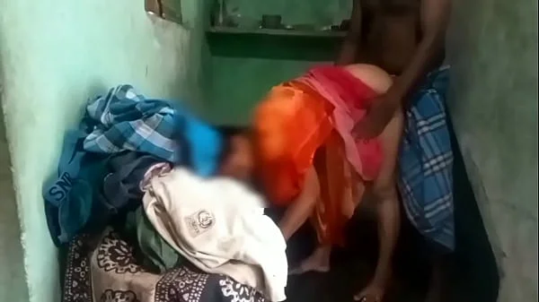 desi aunty have a sex in bathroom