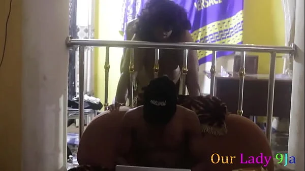 YAHOO BOY FUCKS HIS BOSS WIFE AND SEE THE REACTION WHEN BEING CAUGHT