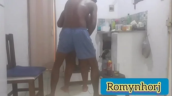 NA CASA DA MINHA NAMORADA ELA FAZENDO O JANTAR EU QUERENDO COMER A SOBREMESA PRIMEIRO, FUI PARAR NA CAMA DELA EM SEGUIDA /VIDEO COMPLETO NO RED/ BASTIDORES DO ROMYNHORJ