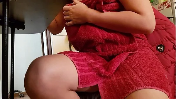 upskirt my step cousin after bathing