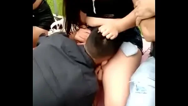 Em público