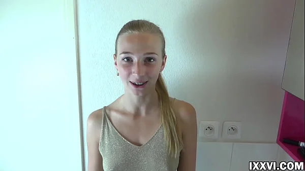 I help pee my stepdaddy Vira Gold and took him by the cock