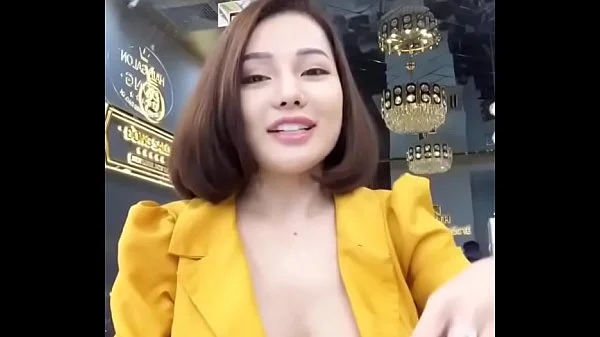 Sexy Vietnamese Cô ấy là ai?