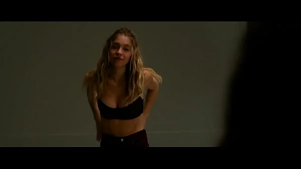 Sydney Sweeney - The Voyeurs (2021)