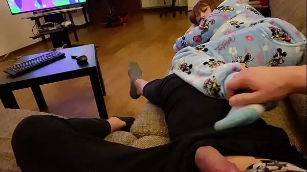 STEP FATHER WATCHING THE SIMPSONS WITH HIS STEPDAUGHTER & BONER