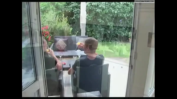 Riskanter Fick auf der Gartenparty! Kissikissi 1 - Zoey Julie