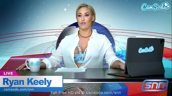 Camsoda - Big Tits MILF Ryan Keely Has Strong Orgasm While Reading The News