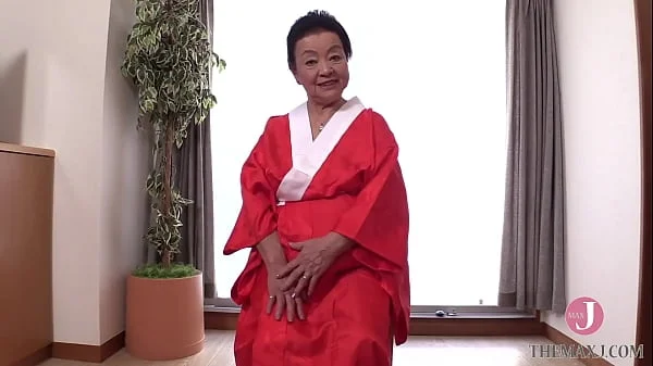 When Yuko Ogasawara, an 81-year-old widow, is a cheerful and energetic gives a massage to a young man, she shows off her age-old skills of making him impatience. - Intro